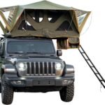 Roof Top Tent: Soft-shell model with an expandable sleeping area, capable of accommodating 2–3 people.